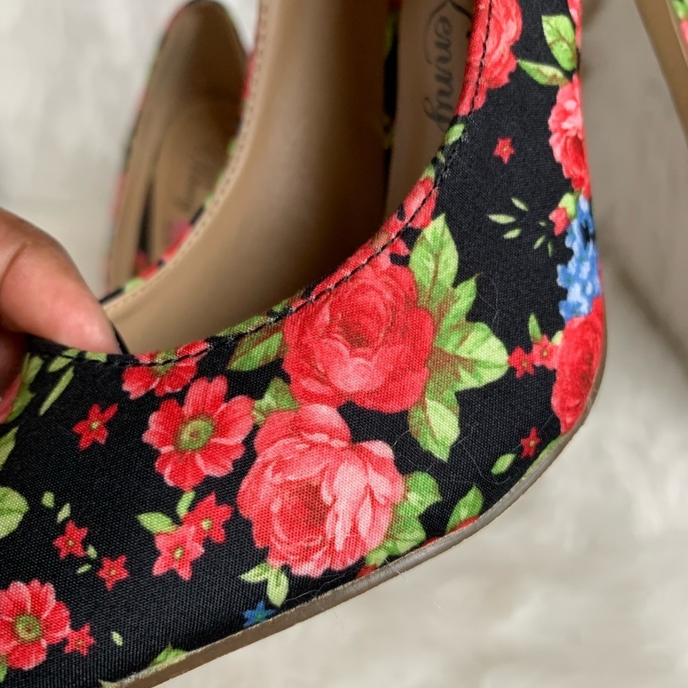 Penny Loves Kenny Heels Floral size 7M‎ - Picture 10 of 12